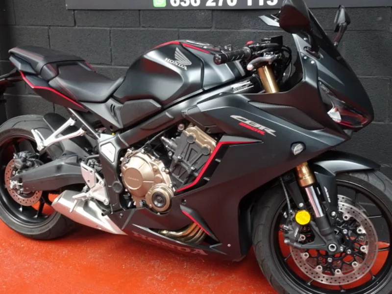 HONDA CBR 650 R