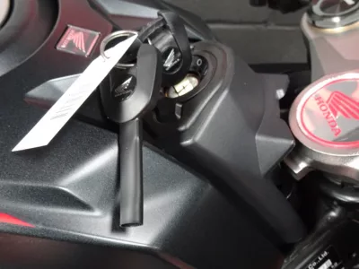 HONDA CBR 650 R