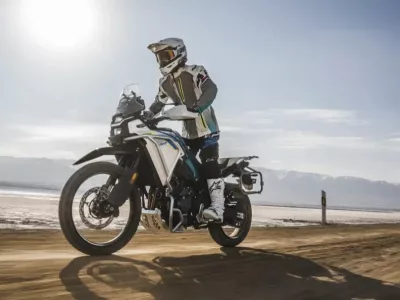 CFMOTO 450 MT