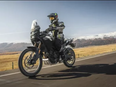 CFMOTO 450 MT