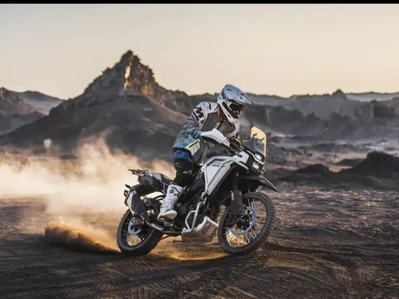 CFMOTO 450 MT