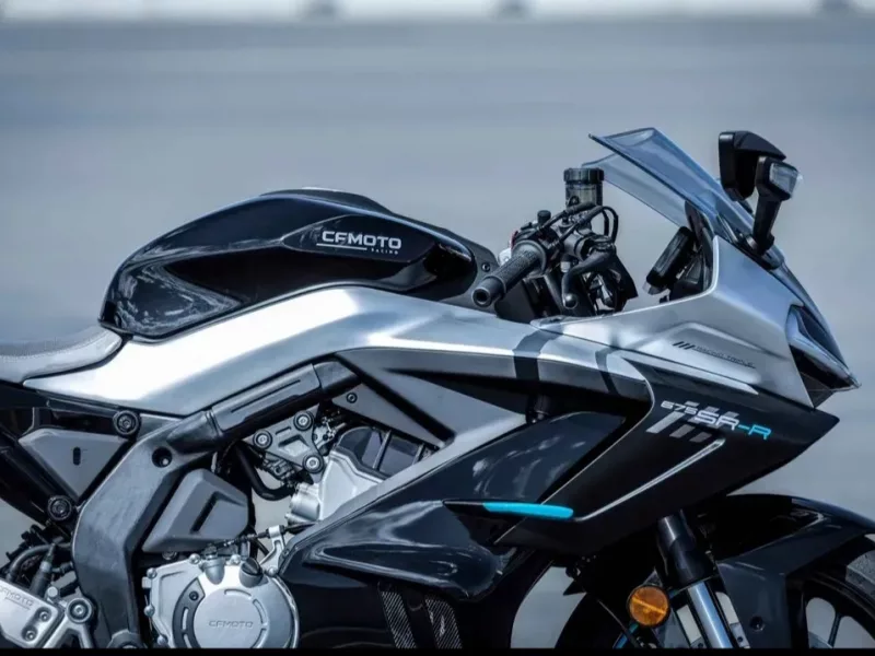 CFMOTO 675SR-R