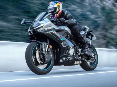 CFMOTO 675SR-R