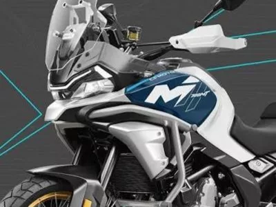 CFMOTO 700 MT