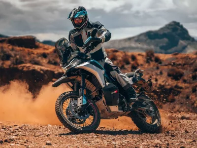 CFMOTO 800MT X