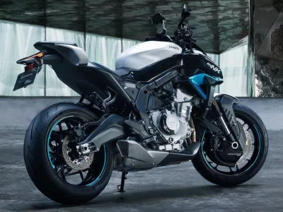CFMOTO 675NK