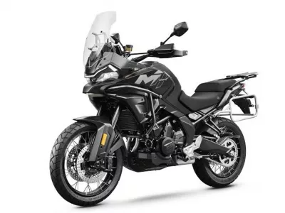 CFMOTO 700 MT