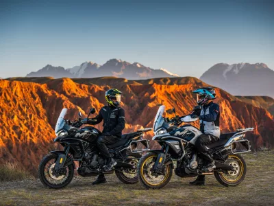 CFMOTO 700 MT