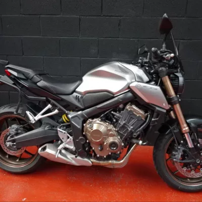 Honda CB650RA 2019 segunda mano en oferta al mejor precio financiación sin entrada. Moto naked sin limitar. Full Gas Motor. Mejorada del Campo. Madrid