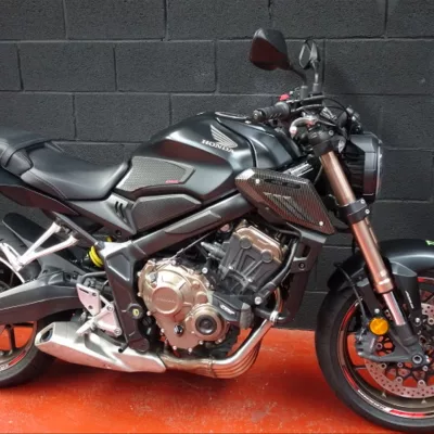 Honda CB650R 2022 – Limitada para el carnet A2 año 2022 con 28.400 km limitada para el carnet A2. Control de tracción y ABS al mejor precio Madrid