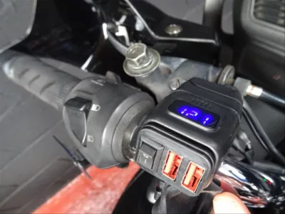 HONDA DEAUVILLE 700 ABS