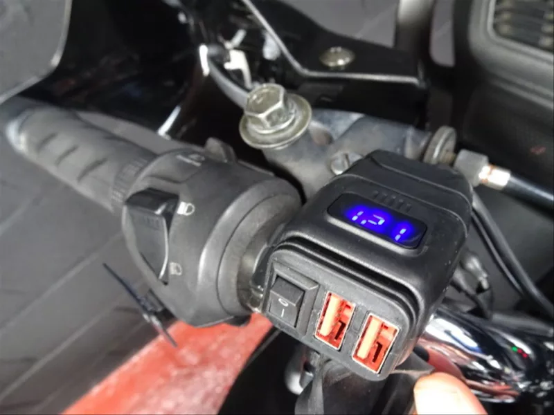 HONDA DEAUVILLE 700 ABS