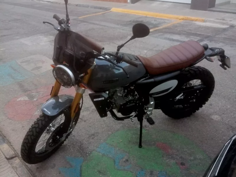 SE VENDE FANTIC CABALLERO DELUXE 125 CC