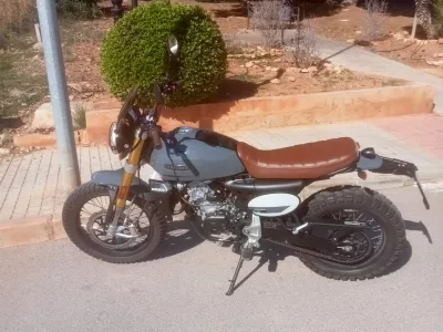 SE VENDE FANTIC CABALLERO DELUXE 125 CC
