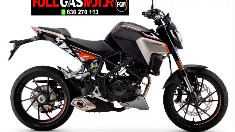 KOVE NK 125 R 2025 color negro vista lateral derecha