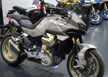 MOTO GUZZI V100 Mandello Aviazione Navale