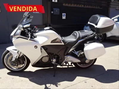 HONDA VFR 1200 F