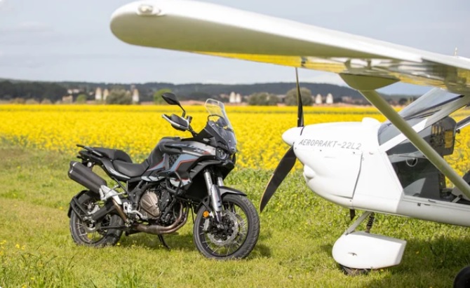 RIEJU XPLORA 707 (70cv)