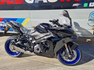 SUZUKI GSX-S1000GT 2026