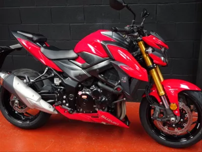 SUZUKI GSX-S 750