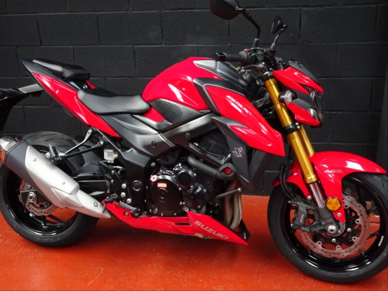 SUZUKI GSX-S 750