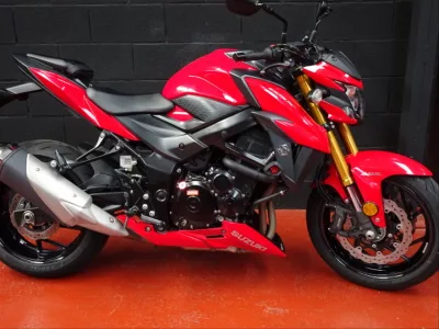 SUZUKI GSX-S 750