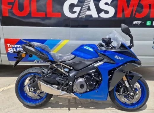 SUZUKI GSX-S1000GT 2026