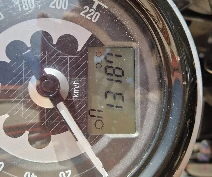 TRIUMPH Speed Twin 1200