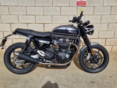 TRIUMPH Speed Twin 1200
