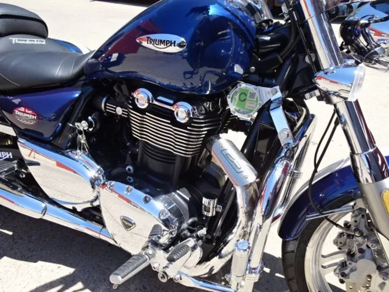 TRIUMPH THUNDERBIRD 1600