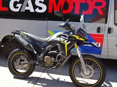 VOGE 300 RALLY