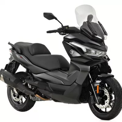 VOGE SR4 RADAR 2025 con radar de ángulo muerto y seguridad avanzada Cuadro TFT 7 pulgadas VOGE SR4 RADAR 2025 con conectividad Bluetoot. Madrid