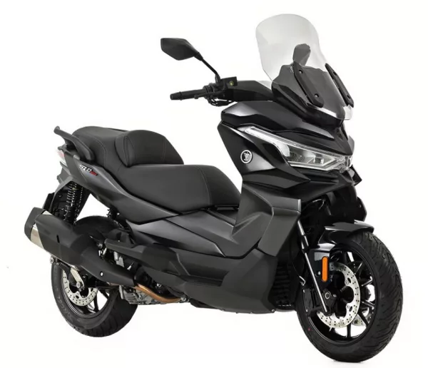 VOGE SR4 RADAR 2025 con radar de ángulo muerto y seguridad avanzada Cuadro TFT 7 pulgadas VOGE SR4 RADAR 2025 con conectividad Bluetoot. Madrid