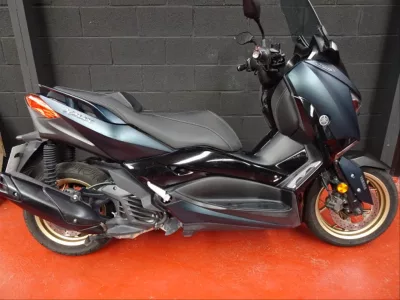 YAMAHA XMAX 125 Tech Max