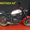 Yamaha XSR700 2020 frontal edición aniversario blanca y roja limitada A2 – Full Gas Motor Madrid