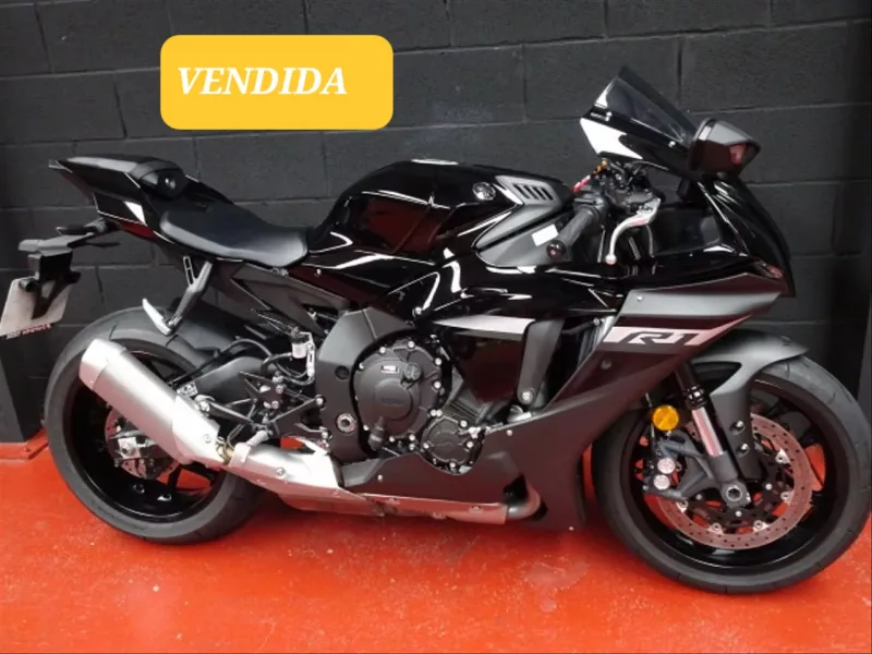YAMAHA R1 2024